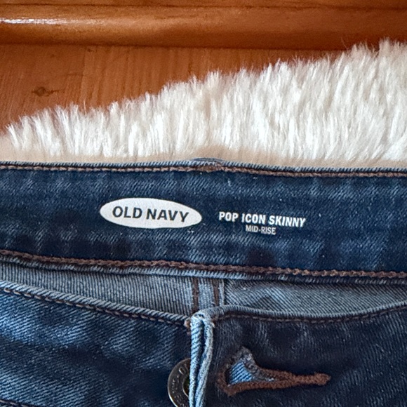 7 Pairs of Women's Jeans in Various Blue Shades, Size 10 - Picture 8 of 16